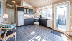 House | Private kitchen - 6 Person Holiday Home in Hvide Sande (Hvide Sande)