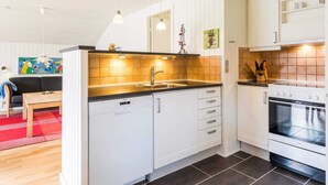 House | Private kitchen - 6 Person Holiday Home in Blavand (Blavand)