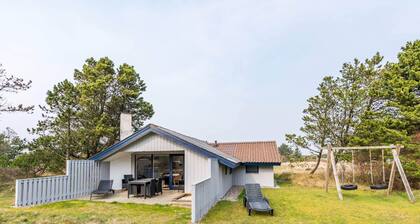 6 Person Holiday Home in Blavand