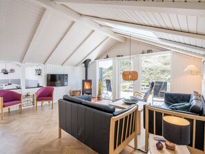House | Dining