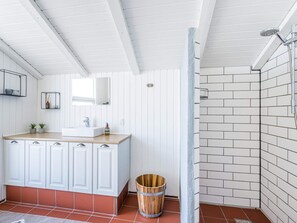 House | Bathroom