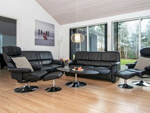 Living area - Holiday Home in Glesborg (Glesborg)