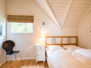3 bedrooms, individually furnished - 5 Person Holiday Home on a Holiday Park in Nørre Nebel (Norre Nebel)