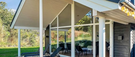 House | Terrace/patio