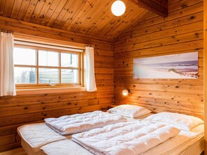3 bedrooms, individually furnished, bed sheets