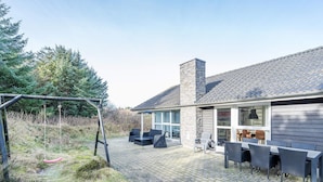 House | Exterior - 6 Person Holiday Home in Henne (Henne)