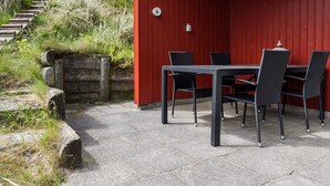 House | Outdoor dining - 5 Person Holiday Home in Henne (Henne)