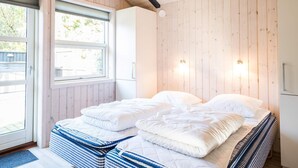 Room - 10 Person Holiday Home on a Holiday Park in Blåvand (Blavand)
