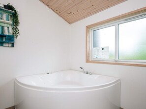 House | Spa treatment