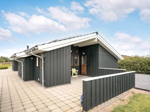 Exterior - 8 Person Holiday Home on a Holiday Park in Hemmet (Hemmet)