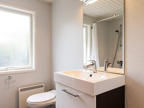 Shower - 6 Person Holiday Home on a Holiday Park in Nørre Nebel (Norre Nebel)