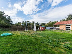 House | Children's area - 6 Person Holiday Home in Norre Nebel (Norre Nebel)