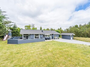 Exterior - 7 Person Holiday Home in Henne (Henne)