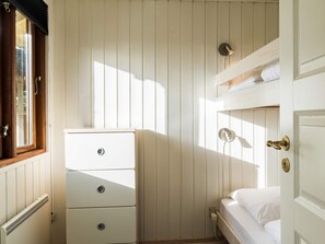 House - 4 Person Holiday Home in Blavand (Blavand)