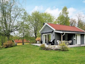 Exterior - 6 Person Holiday Home in Ljungskile (Ljungskile)