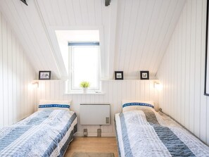 2 bedrooms, individually furnished - 6 Person Holiday Home on a Holiday Park in Ringkøbing (Ringkobing)