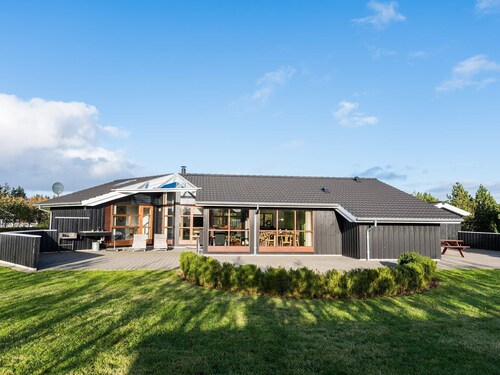 8 Person Holiday Home on a Holiday Park in Hemmet