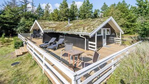 House | Outdoor dining - 5 Person Holiday Home in Blavand (Blavand)