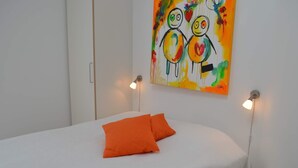 4 bedrooms, individually furnished - 8 Person Holiday Home on a Holiday Park in Blåvand (Blavand)