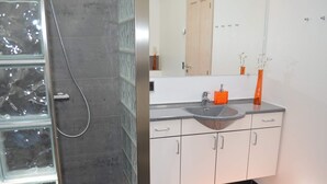 Shower - 8 Person Holiday Home on a Holiday Park in Blåvand (Blavand)