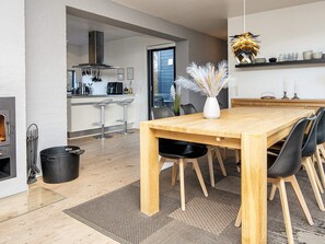 House | Dining