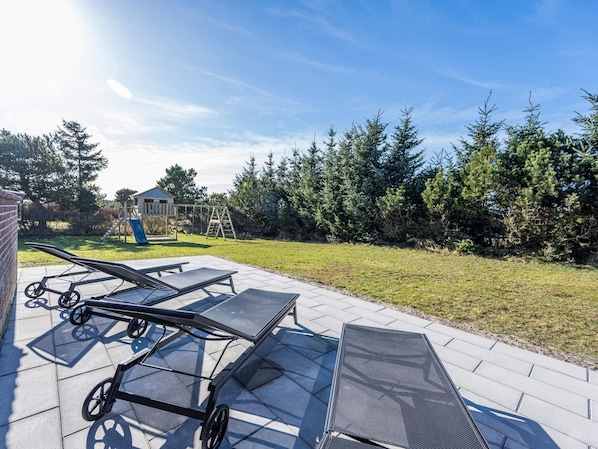 House | Terrace/patio - 8 Person Holiday Home in Vejers Strand (Vejers Strand)