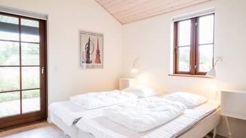 3 bedrooms, individually furnished