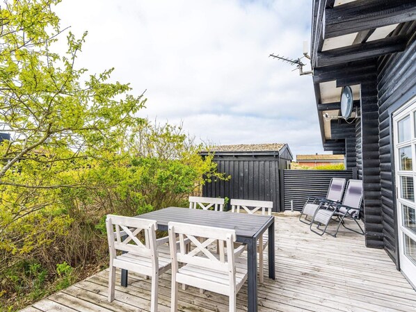 Dining - 4 Person Holiday Home in Henne (Henne)