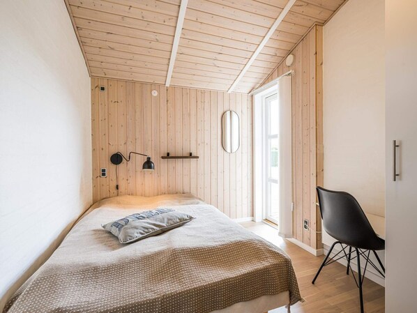House - 6 Person Holiday Home in Hemmet (Hemmet)
