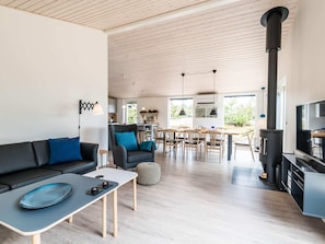 House | Living area - 6 Person Holiday Home in Fano (Fano)