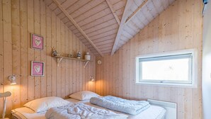 House - 6 Person Holiday Home in Hemmet (Hemmet)