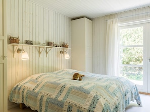 3 bedrooms, individually furnished - 6 Person Holiday Home on a Holiday Park in Oksbøl (Oksbol)
