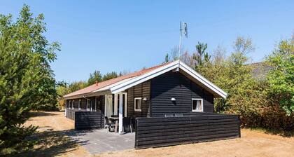 6 Person Holiday Home in Blavand