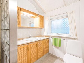 House | Bathroom
