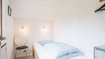 3 bedrooms, individually furnished
