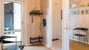 House | Interior - 6 Person Holiday Home in Henne (Henne)