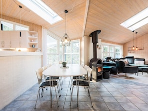 Dining - 8 Person Holiday Home on a Holiday Park in Blåvand (Blavand)