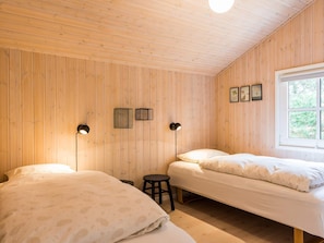 4 bedrooms, individually furnished - 8 Person Holiday Home on a Holiday Park in Blåvand (Blavand)