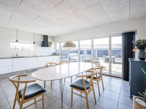 House | Dining - Holiday Home in BlÃ¥vand (Blavand)