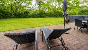 Outdoor dining - 6 Person Holiday Home in Oksbol (Oksbol)