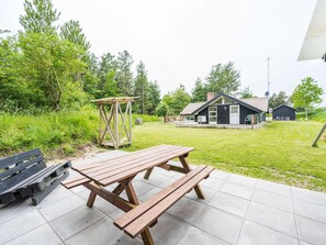House | Outdoor dining