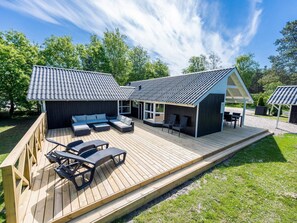 Exterior - 4 Person Holiday Home on a Holiday Park in Nørre Nebel (Norre Nebel)