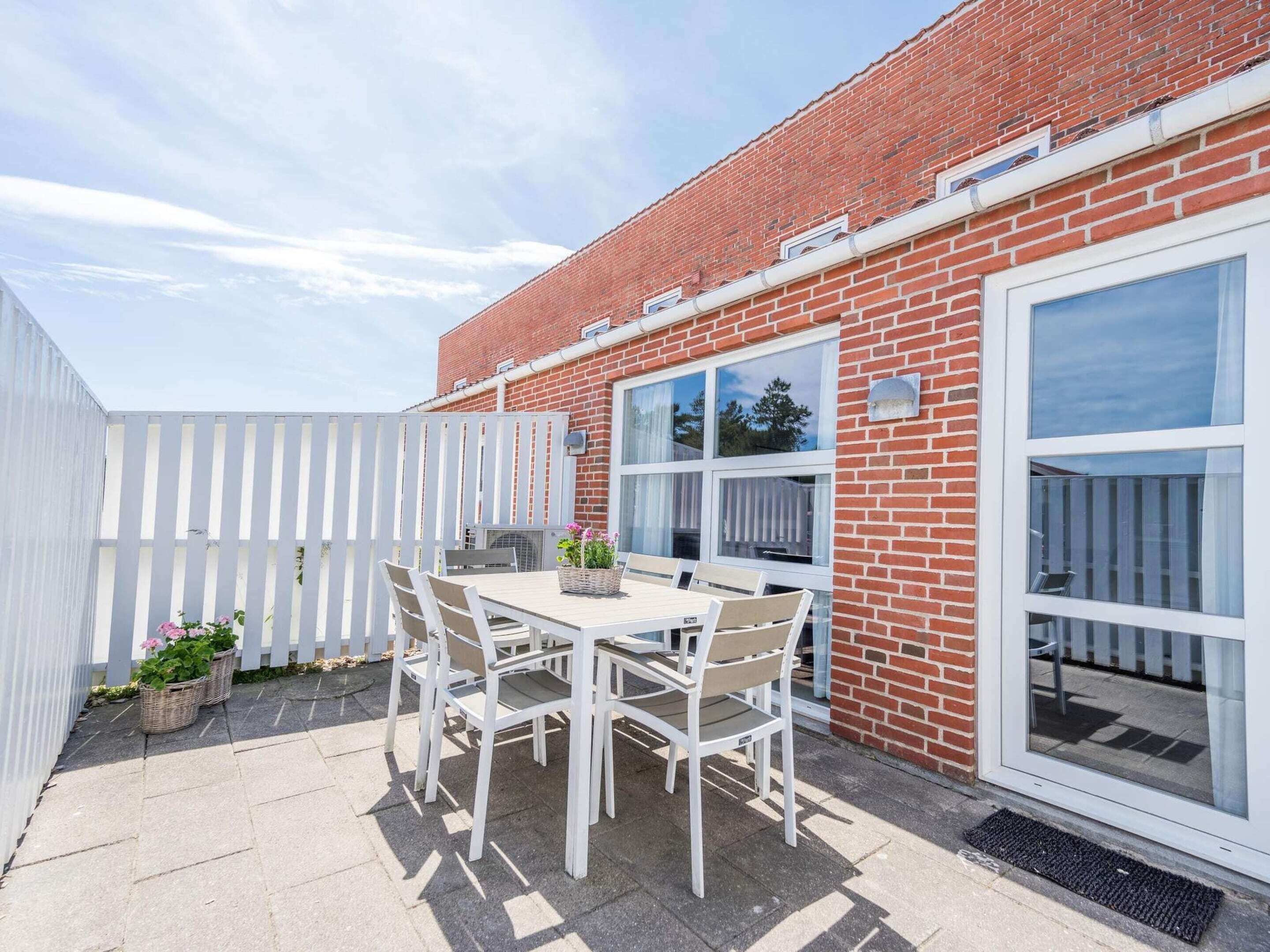 House | Outdoor dining