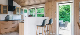 Luxurious Retreat With Spa and Sauna-by Traum