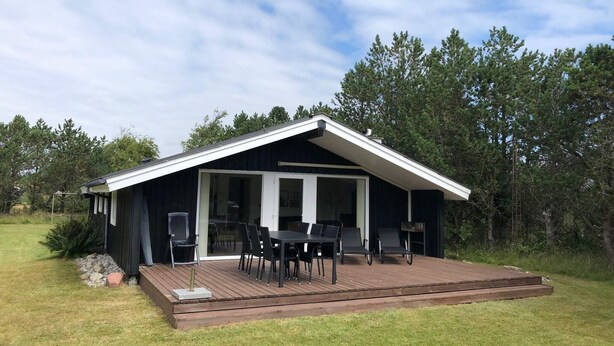Exterior - 6 Person Holiday Home on a Holiday Park in Blåvand (Blavand)