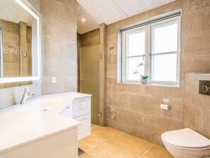 Shower - 8 Person Holiday Home on a Holiday Park in Blåvand (Blavand)