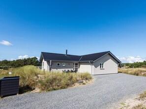Exterior - 8 Person Holiday Home on a Holiday Park in Blåvand (Blavand)