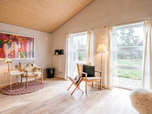 4 bedrooms, individually furnished - 10 Person Holiday Home on a Holiday Park in Nørre Nebel (Norre Nebel)