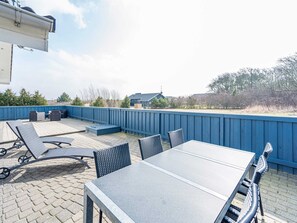 House | Outdoor dining - 7 Person Holiday Home in Tarm (Tarm)
