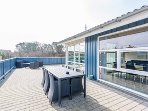 House | Outdoor dining - 7 Person Holiday Home in Tarm (Tarm)